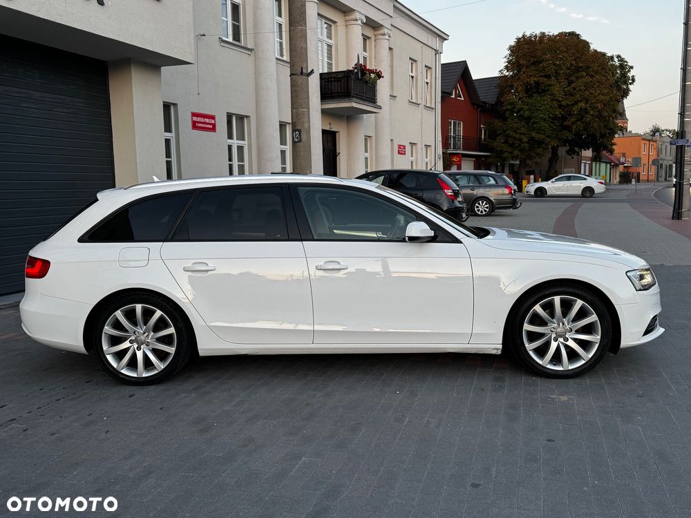 Audi A4 Avant 2.0 TDI DPF clean diesel multitronic Ambiente - 4