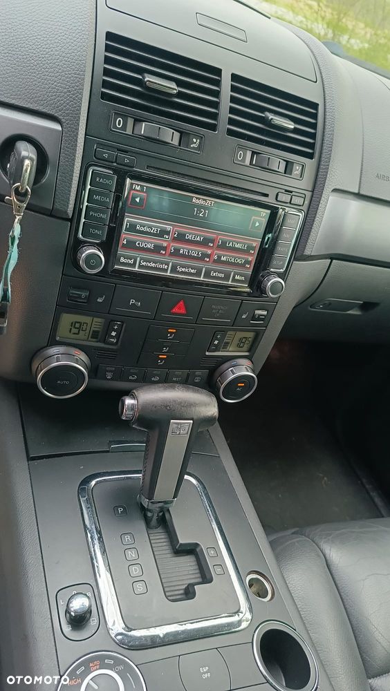 Volkswagen Touareg - 16
