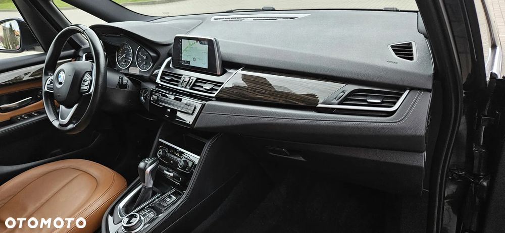 BMW Seria 2 218d Sport-Aut Luxury Line - 11