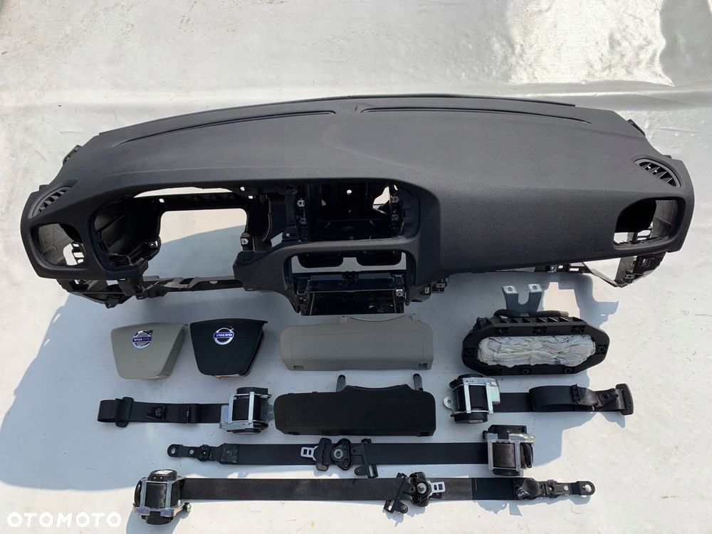 volvo v40 deska kokpit konsola poduszki pasy - 2