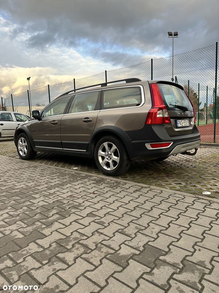 Volvo XC 70 D5 AWD Summum - 4