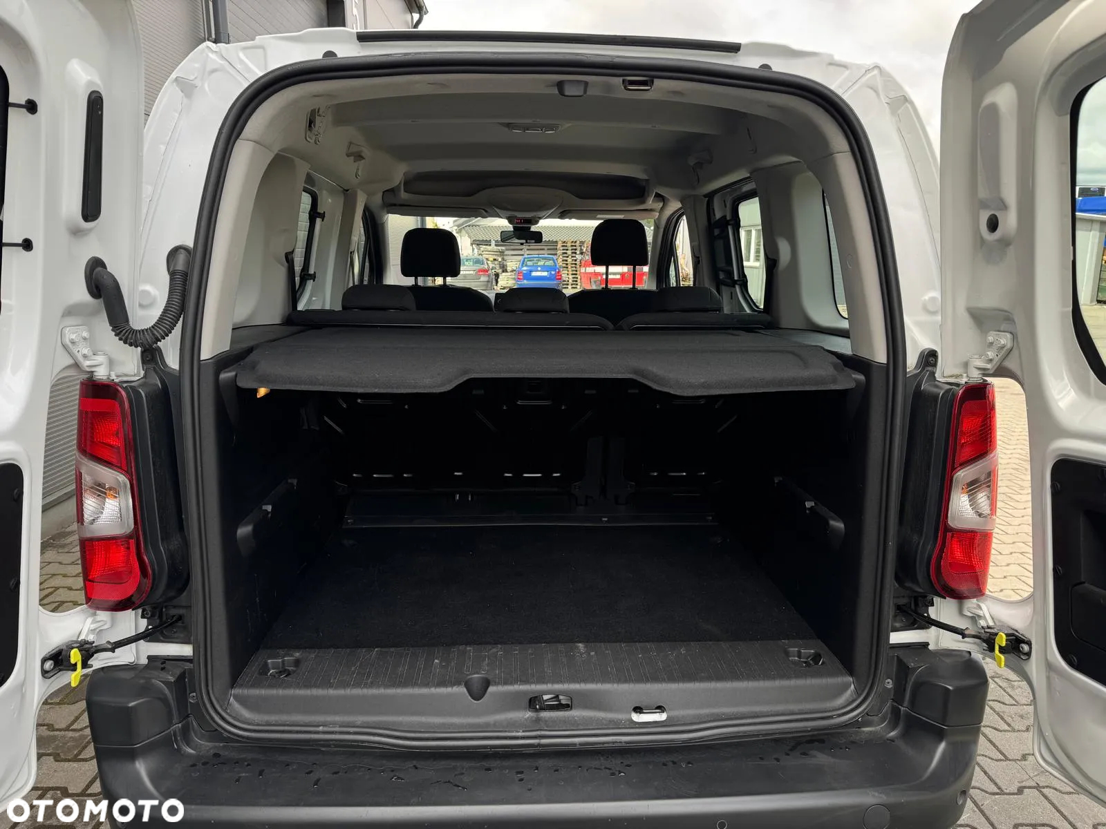 Toyota Proace City Verso 1.2 D-4T Business - 34