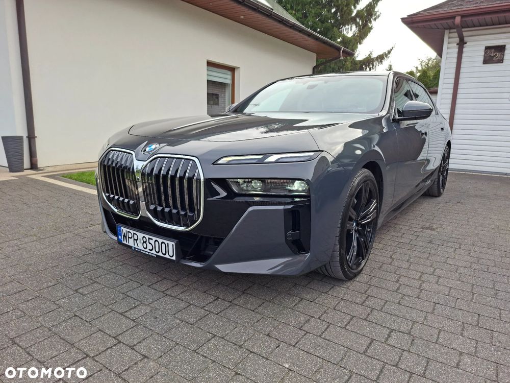 BMW Seria 7 - 1