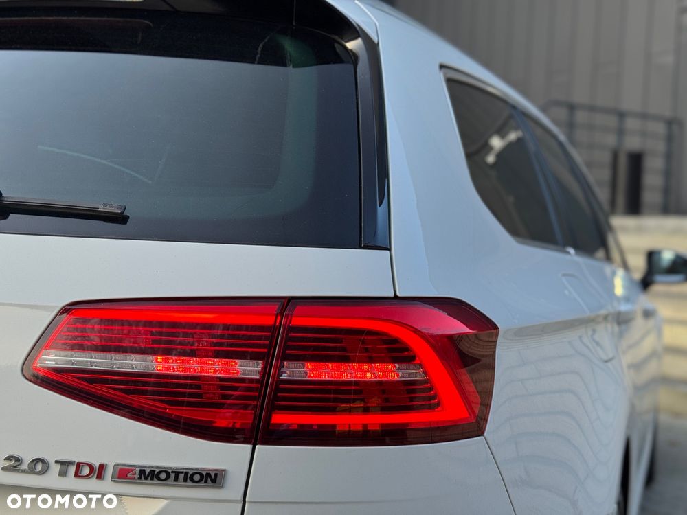 Volkswagen Passat 2.0 TDI SCR 4Mot DSG Highline - 15