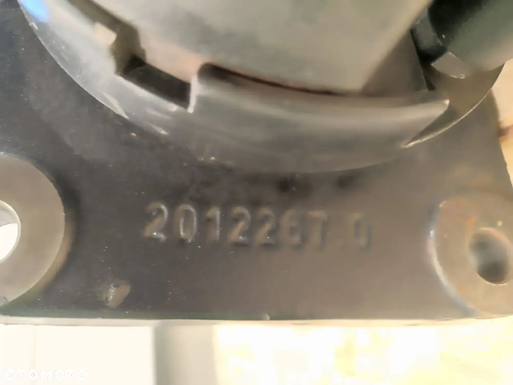 Wałek Skrzynia WOM ZUIDBERG 40124087C JCB 8330 Fastrac - 9