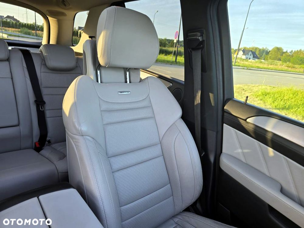 Mercedes-Benz ML 350 BlueTEC 4MATIC 7G-TRONIC - 28