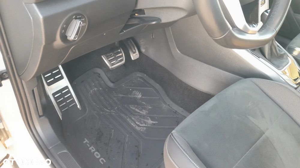 Volkswagen T-Roc 1.5 TSI Style DSG - 21