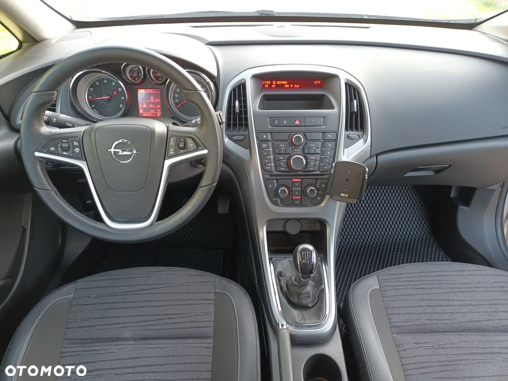 Opel Astra 1.6 Enjoy - 13