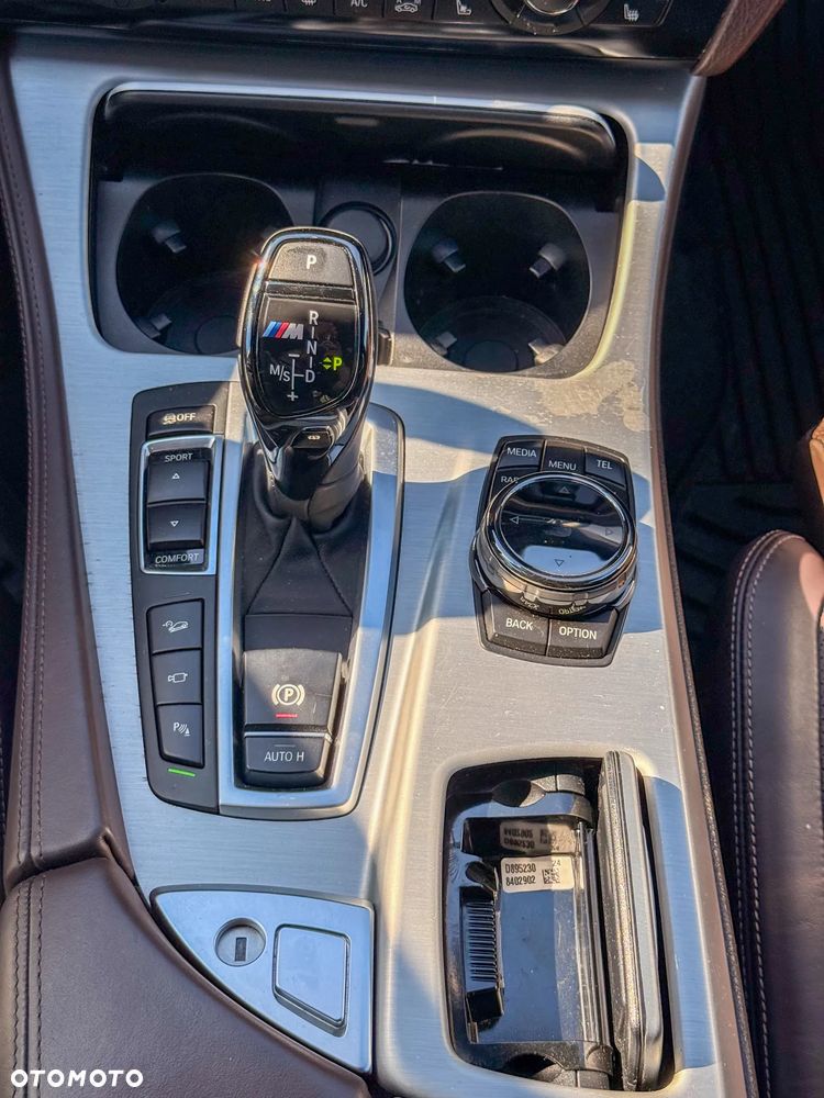 BMW Seria 5 M550d xDrive - 23