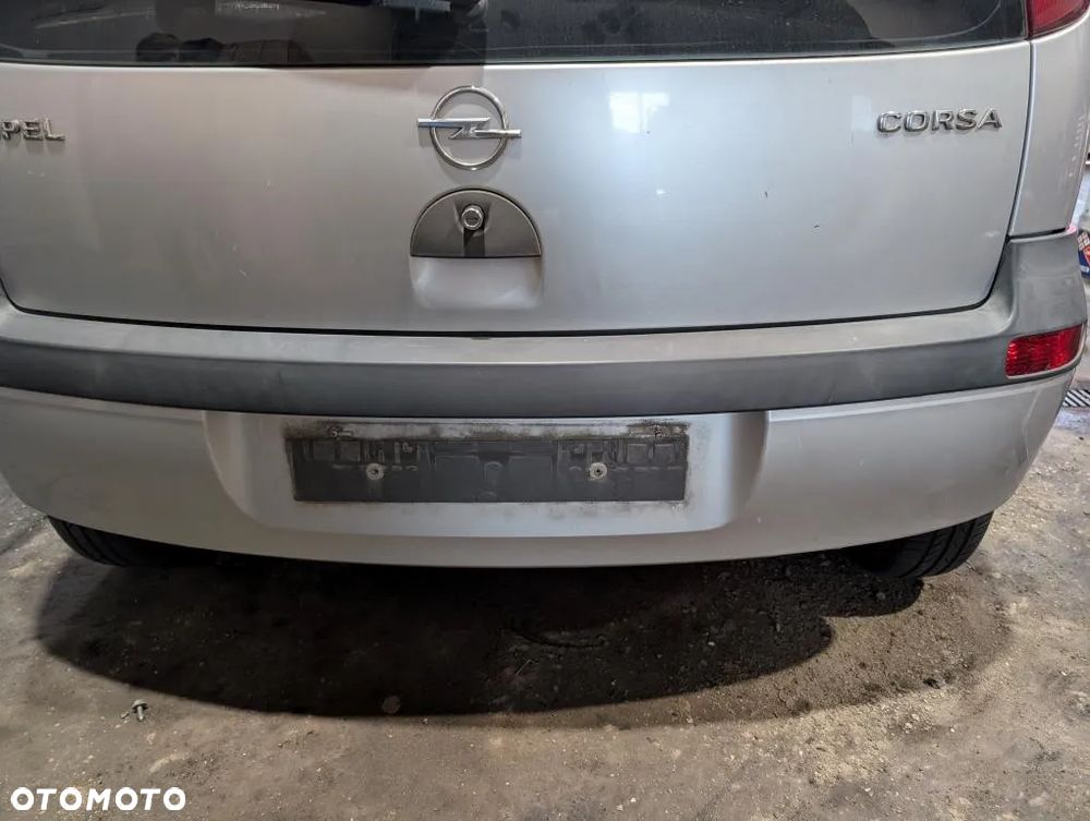 Zderzak tylny tył PRZED LIFT Opel Corsa C Z157