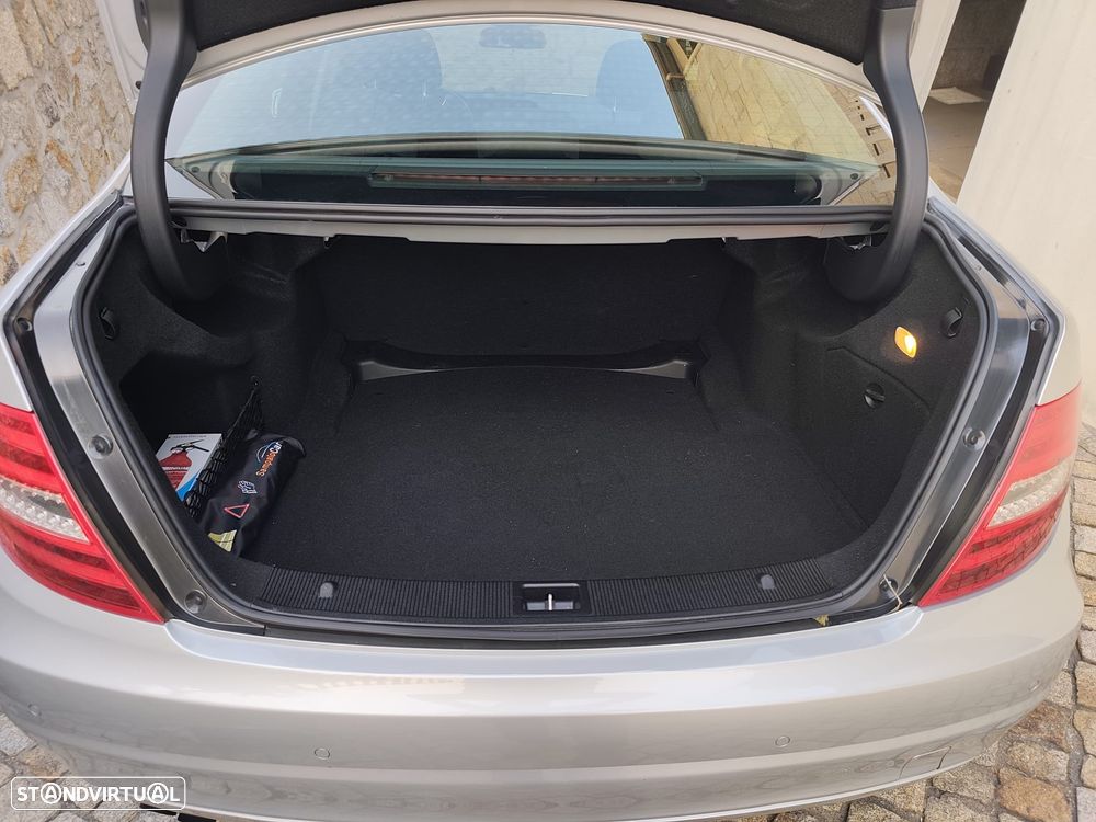 Mercedes-Benz C 180 CDI Elegance BE - 12