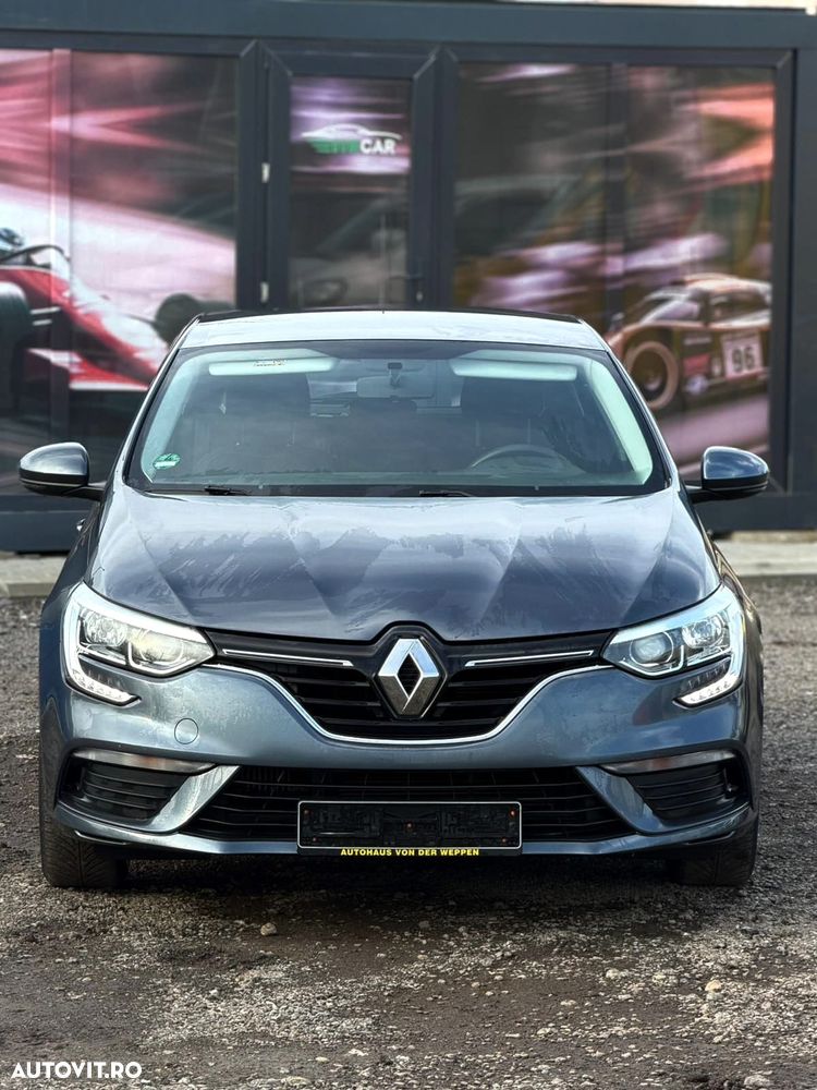 Renault Megane ENERGY TCe 100 LIFE - 9