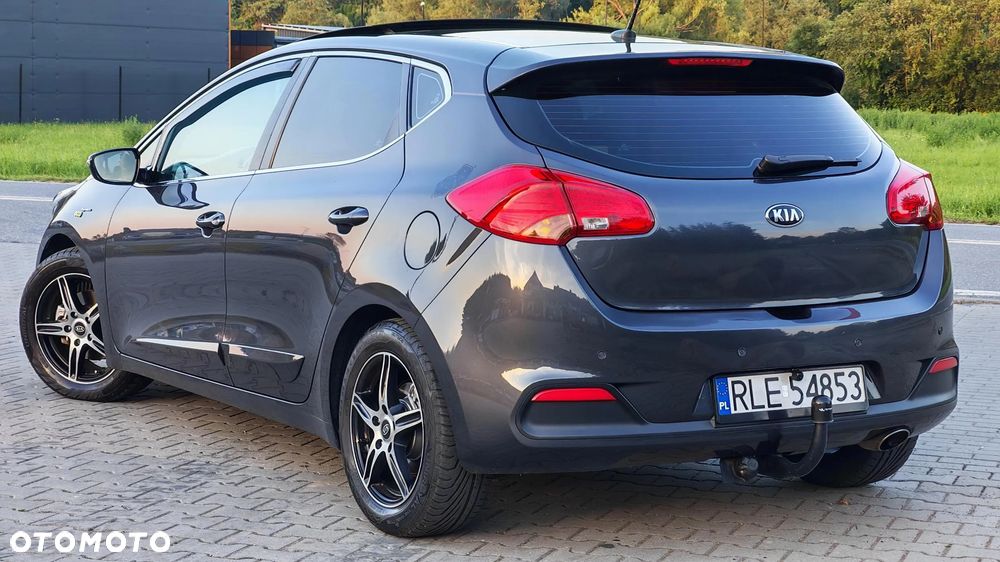 Kia Ceed 1.4 CVVT Dream Team Edition - 10