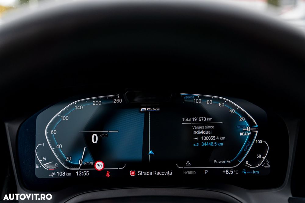 BMW Seria 3 330e Aut. M Sport - 27