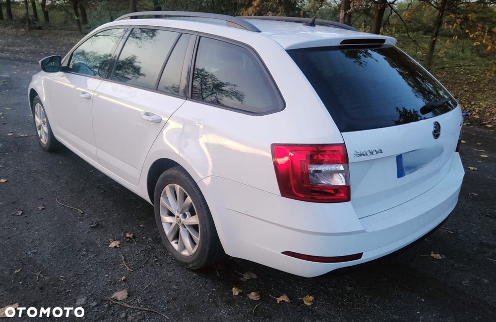 Skoda Octavia 2.0 TDI Style - 4
