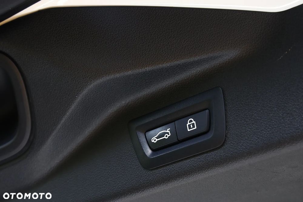BMW X7 xDrive40d mHEV - 27