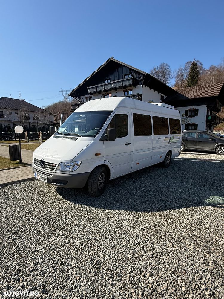Mercedes-Benz Sprinter - 2