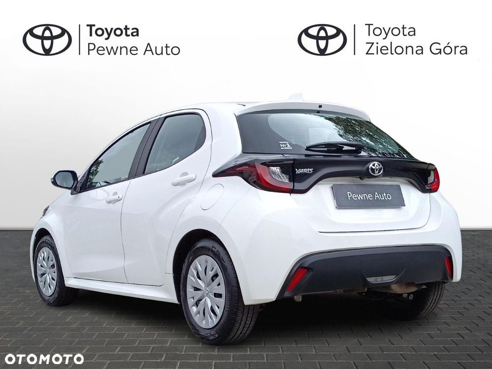 Toyota Yaris - 4