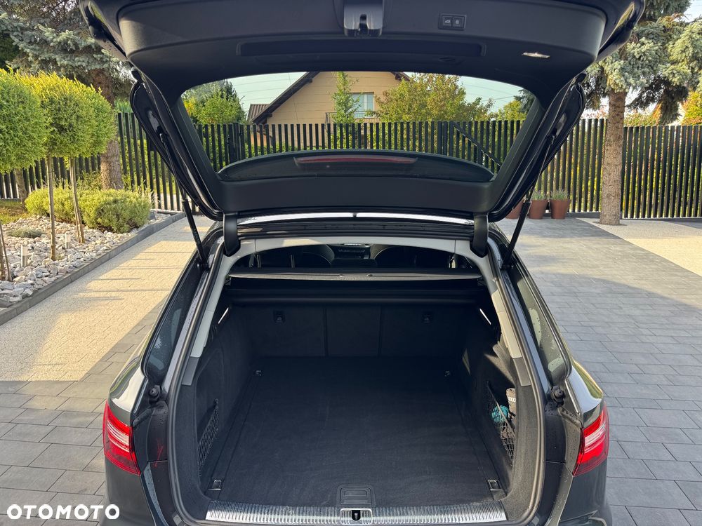 Audi A4 Avant 40 TFSI mHEV Quattro Advanced S tronic - 29