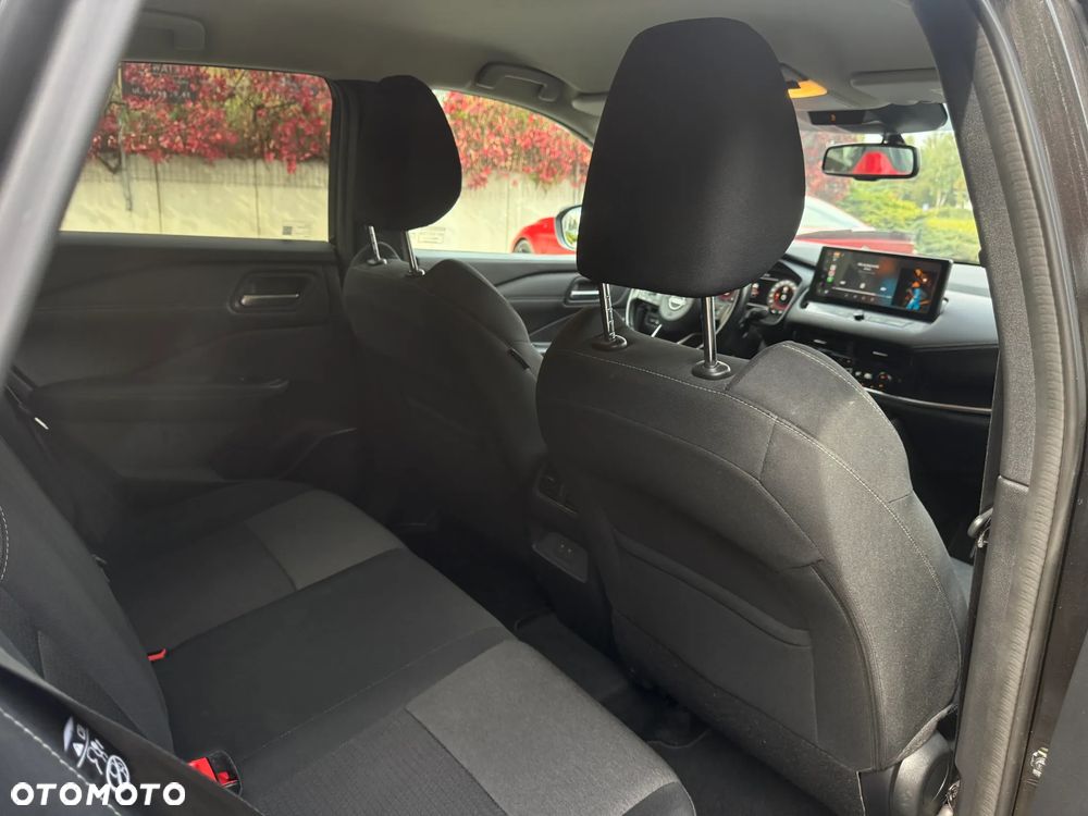 Nissan Qashqai 1.3 DIG-T mHEV N-Connecta Xtronic - 10