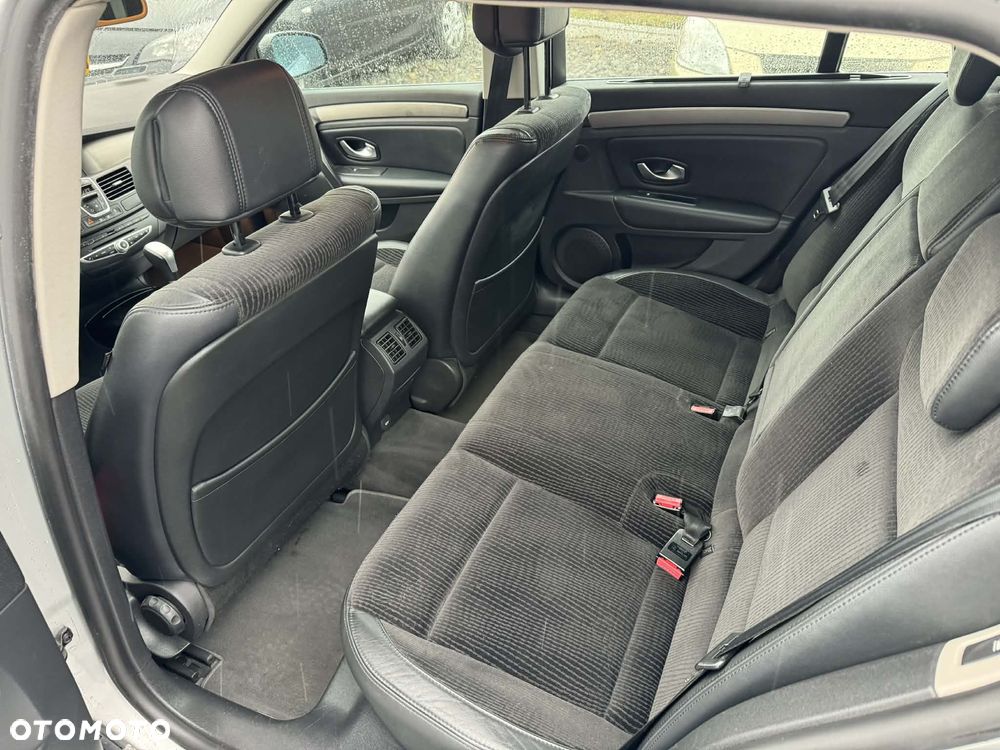 Renault Laguna 2.0 dCi Limited - 17