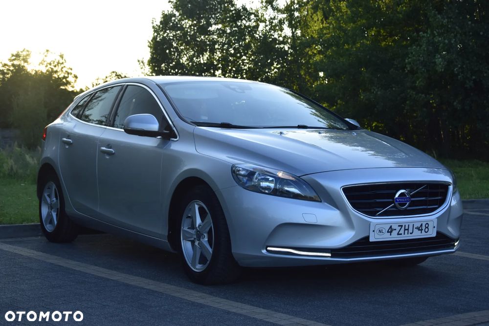 Volvo V40 D2 Momentum - 7