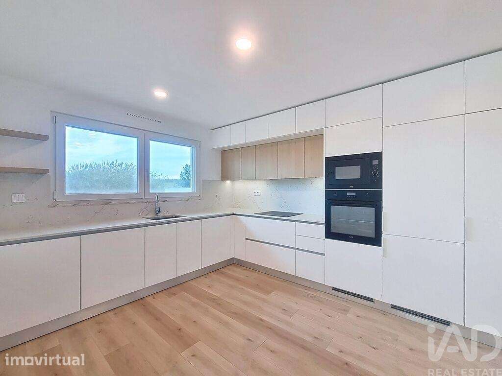 Casa / Villa T3 em Silveira de 328,00 m2 - Grande imagem: 2/29
