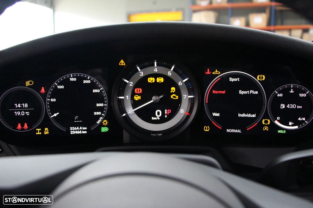 Porsche 911 (992) Carrera 4 PDK - 21