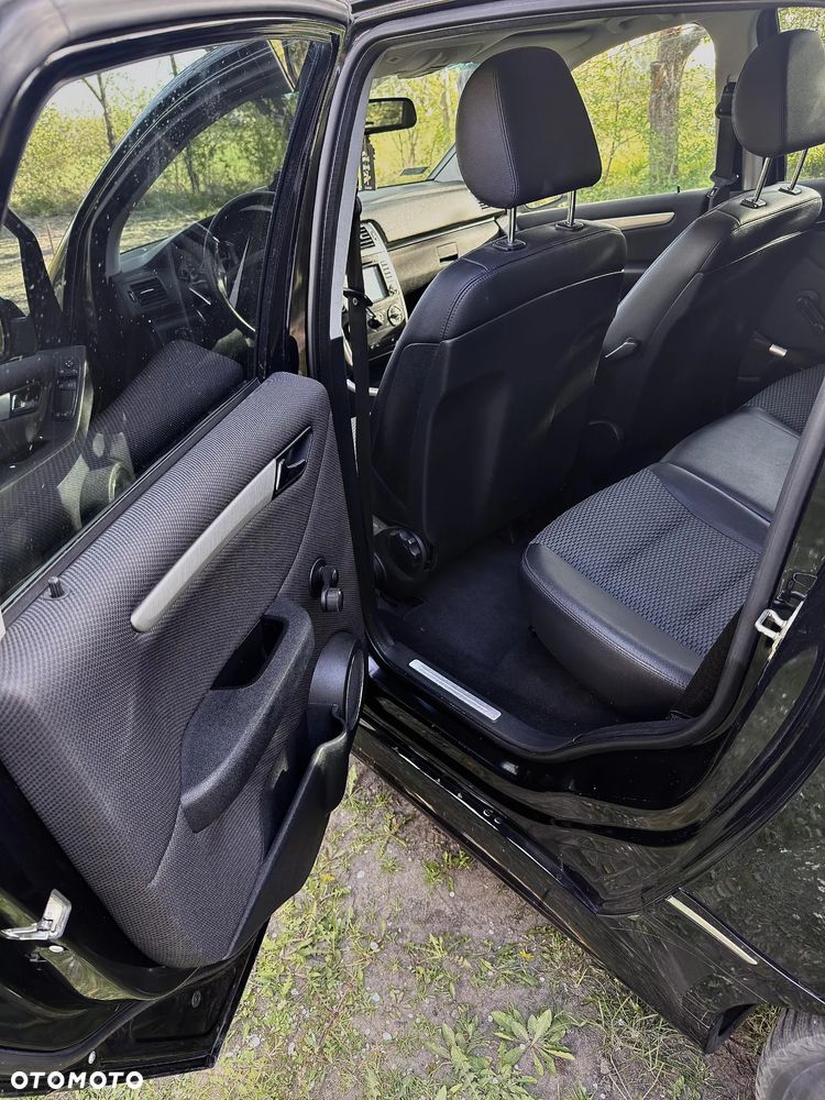 Mercedes-Benz Klasa B 180 CDI Autotronic - 11