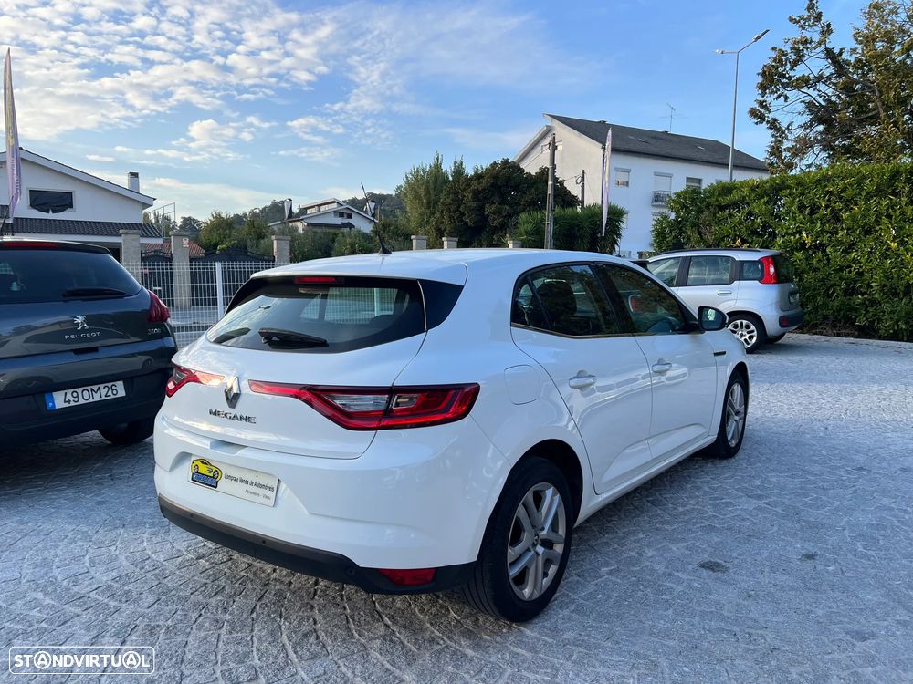 Renault Mégane 1.5 dCi Zen - 4
