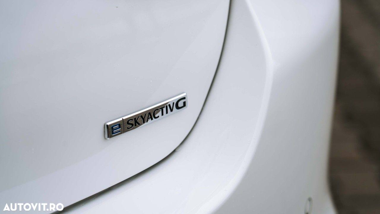 Mazda 3 - 8