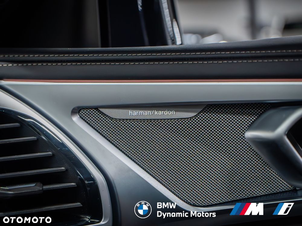 BMW Seria 8 840i - 29
