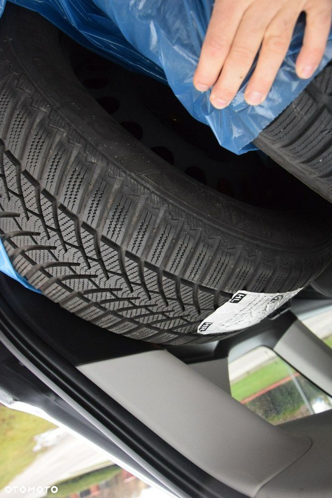 Ford Kuga 2.0 TDCi 2x4 Trend - 20