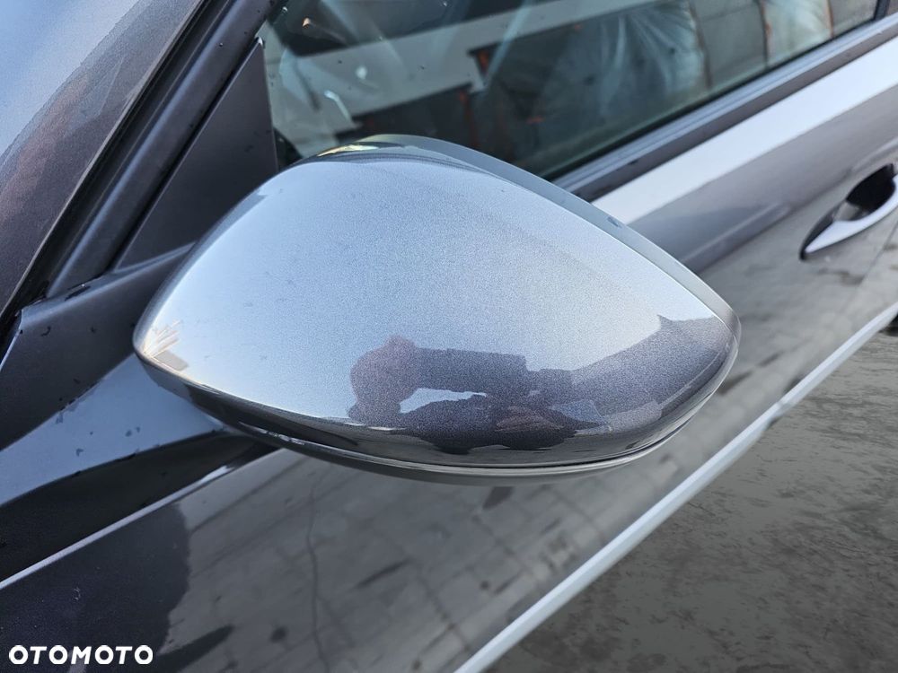 Peugeot 2008 PureTech 130 Allure S&S EAT8 - 12