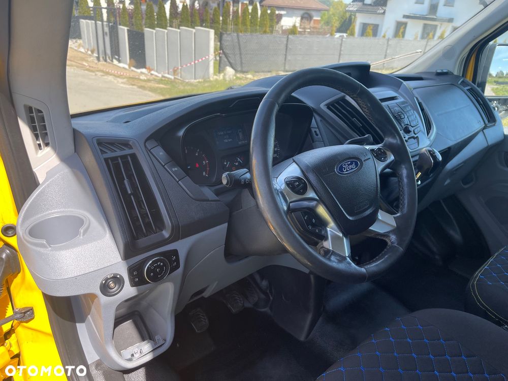 Ford Transit - 21