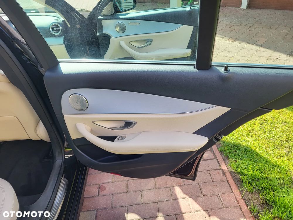 Mercedes-Benz Klasa E 220 d Business Edition - 15