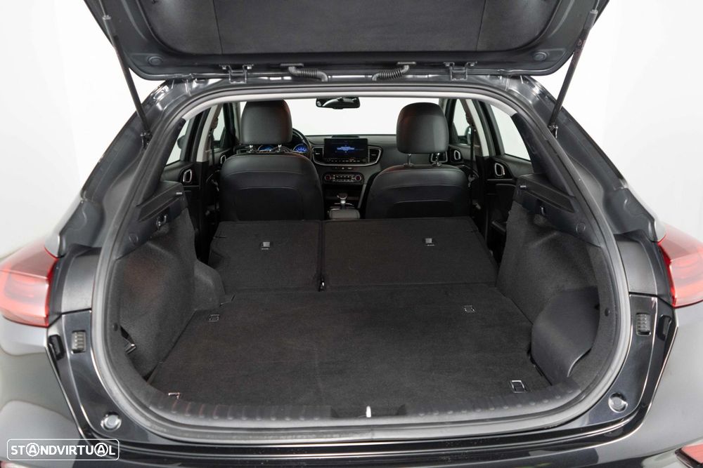 Kia XCeed 1.6 GDi PHEV Drive - 14