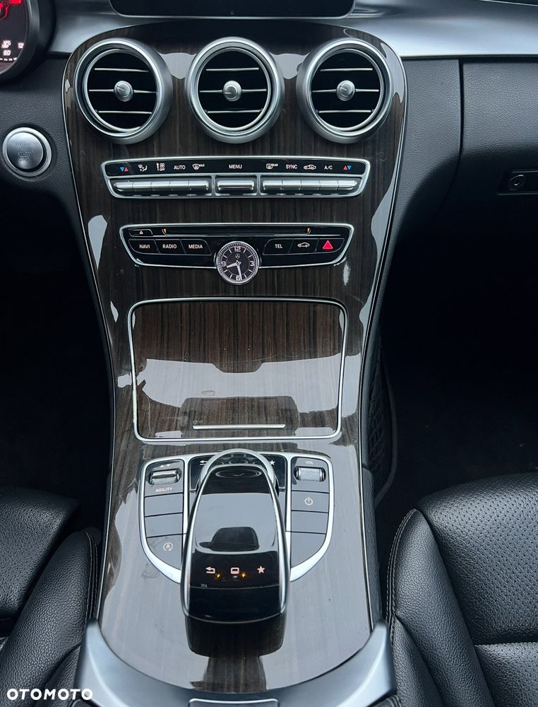 Mercedes-Benz Klasa C 300 7G-TRONIC Exclusive - 19