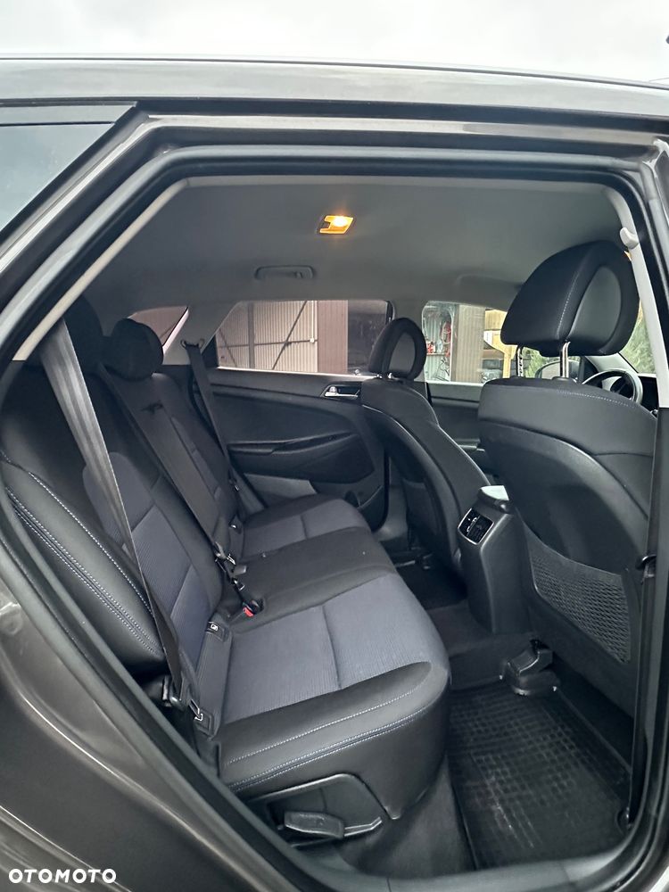 Hyundai Tucson blue 1.7 CRDi 2WD Trend - 11