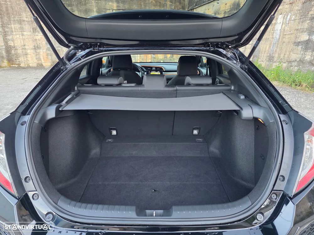 Honda Civic 1.0 i-VTEC Executive Premium - 8