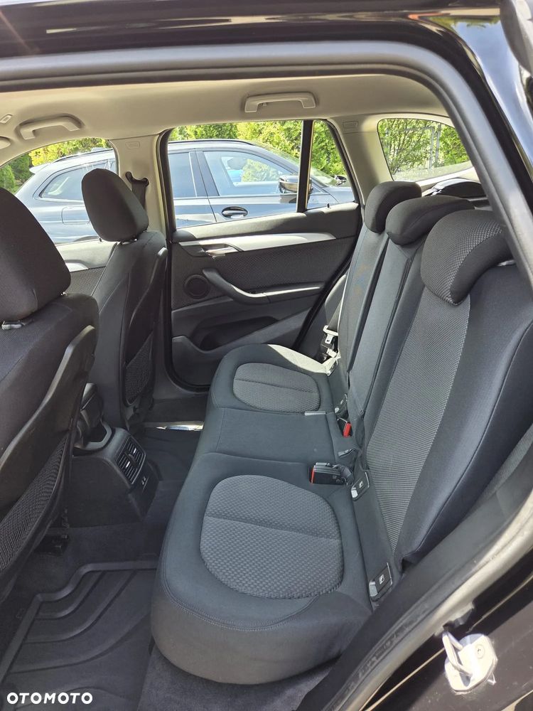 BMW X1 xDrive18d - 8
