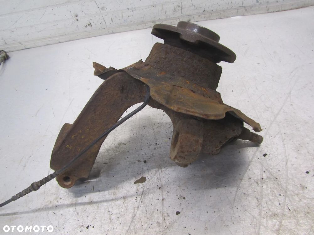 Citroen Jumper-Ducato-Boxer 06->2.2 piasta zwrotnica prawy przód 15" - 2