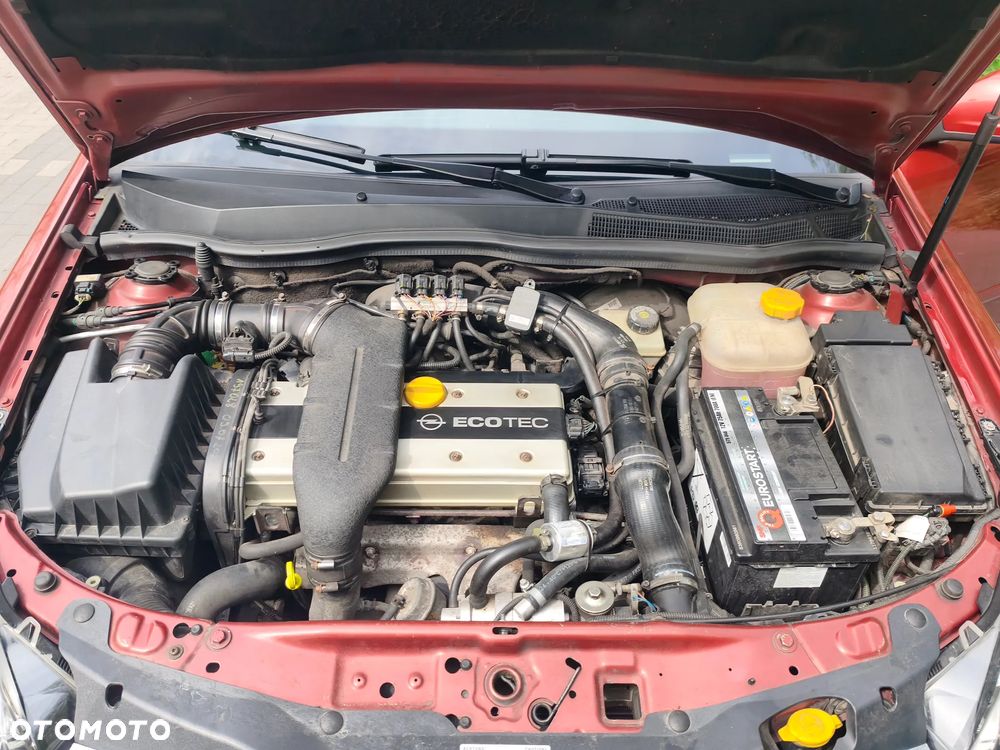 Opel Astra 2.0 T Cosmo - 15
