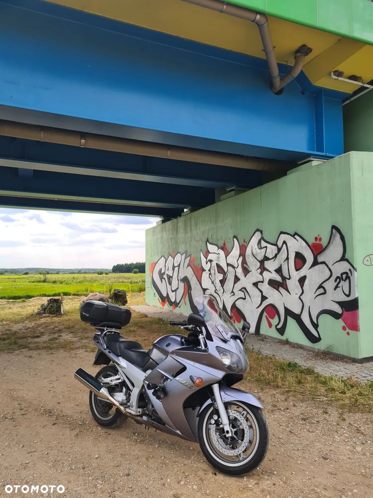Yamaha FJR - 3