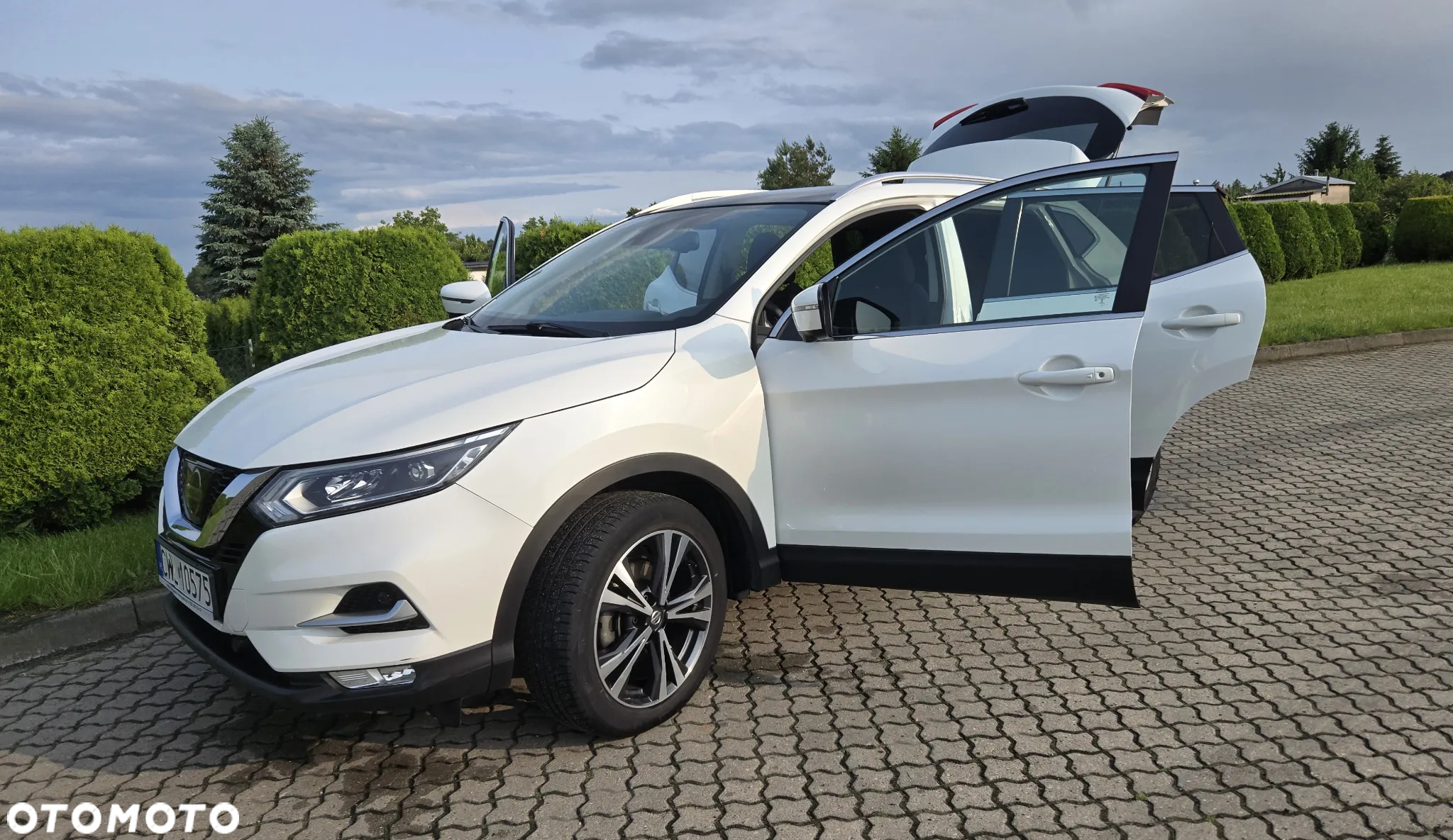 Nissan Qashqai 1.6 DIG-T N-Connecta - 7
