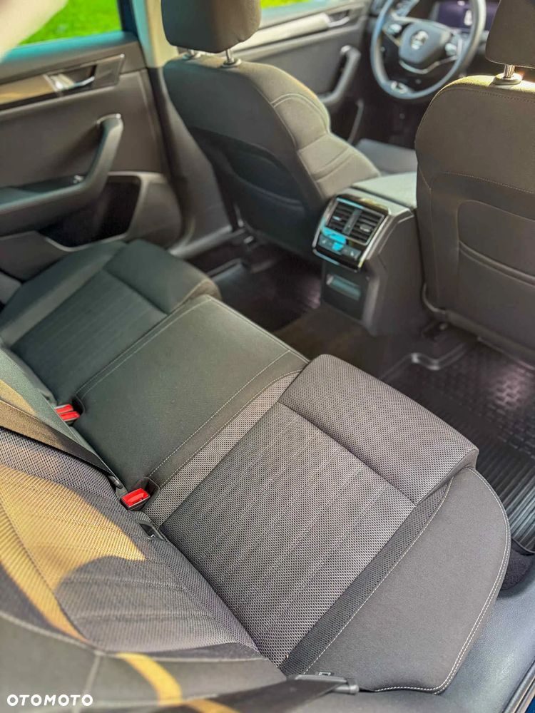 Skoda Superb 2.0 TDI SCR Style DSG - 11