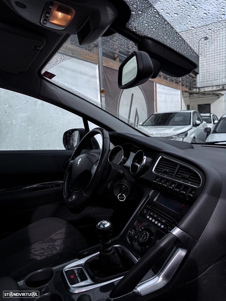 Peugeot 3008 1.6 HDi Allure - 5