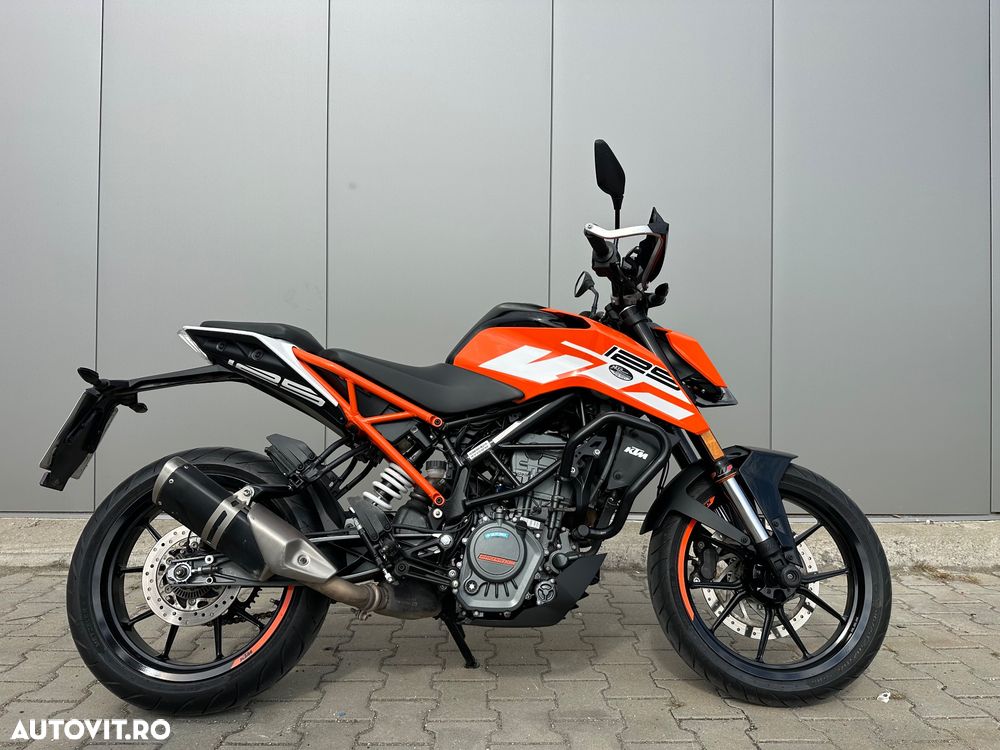 KTM 125 Duke - 1