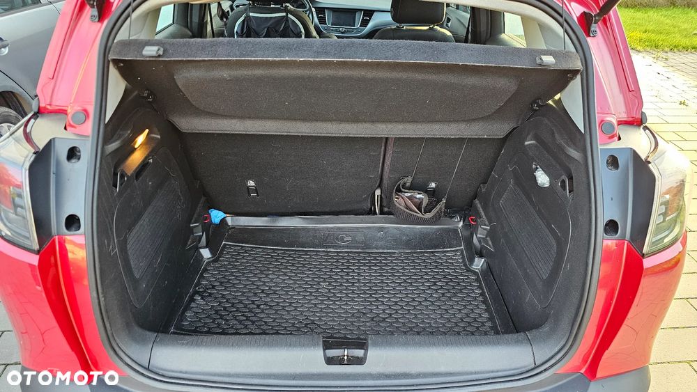 2022 Opel Crossland, photograph 9