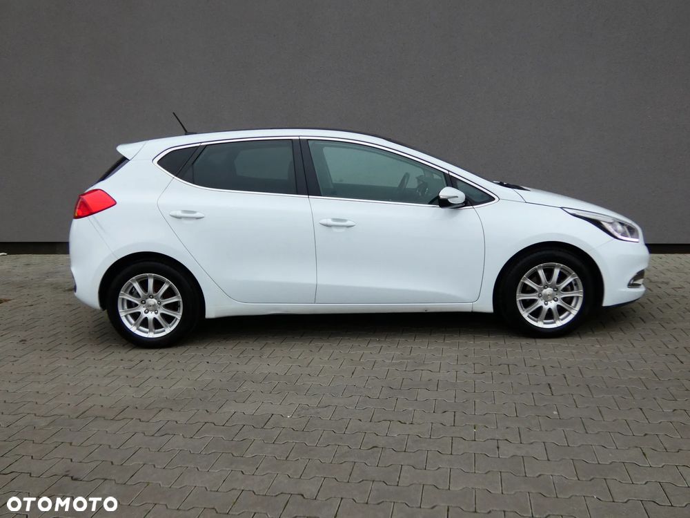 Kia Ceed 1.6 GDI Business Line - 10